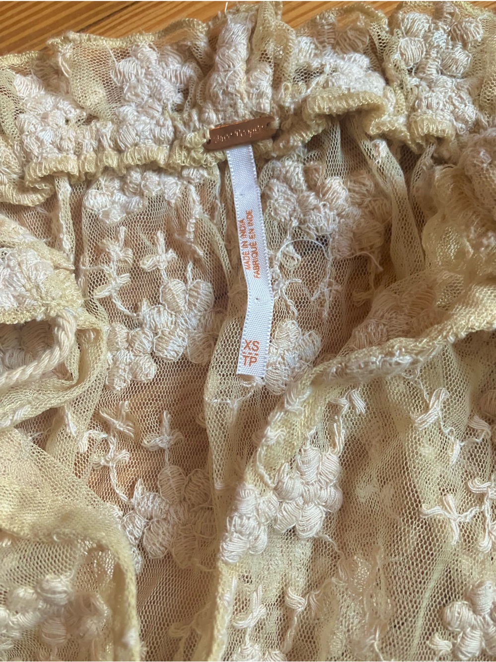 Free People Jubilee Floral Embroidered Sheer Top Sz XS - Picture 11 of 13